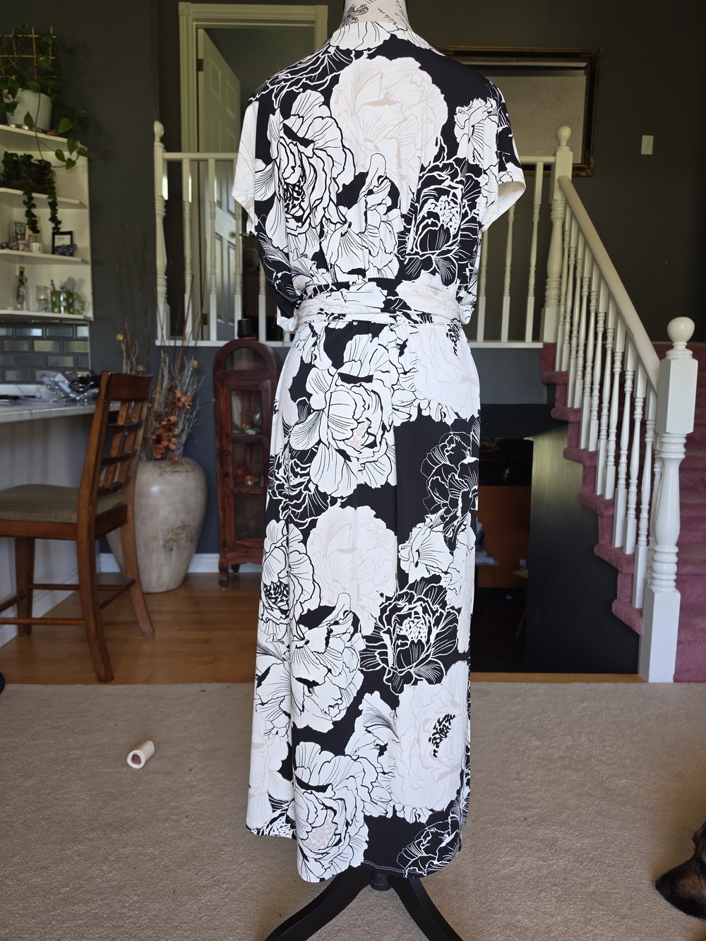 White House Black Market Black and White Floral Midi Dress